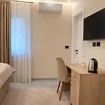 Adna Center Affittacamere Tirana